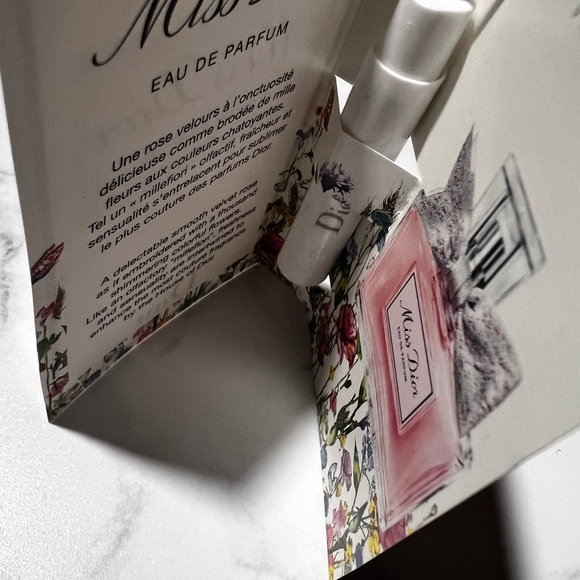 Dior Miss Dior Eau de Parfum with Floral Accents - Picture 1 of 5